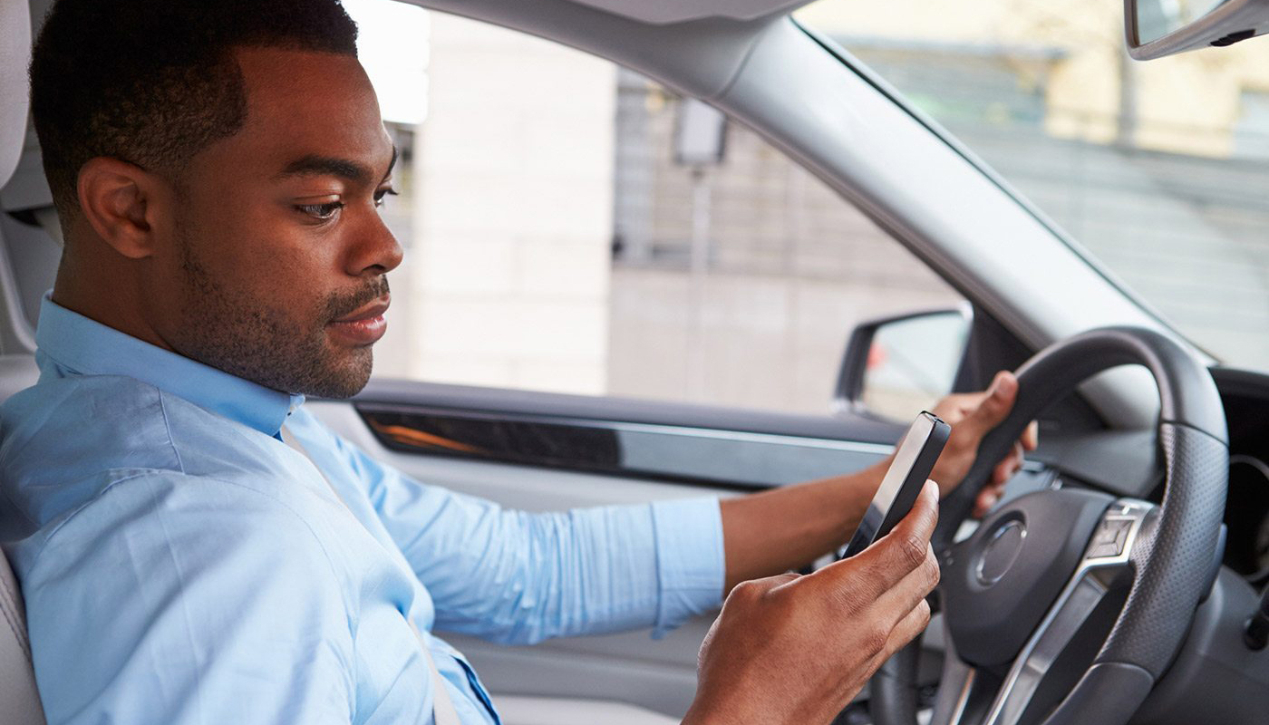 10 Good Driving Habits You Need to Adopt