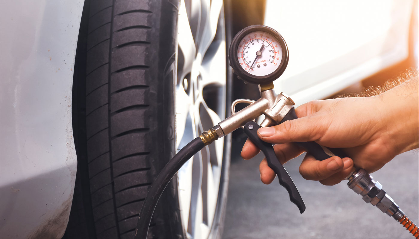 How to Safely Inflate a Car Tire