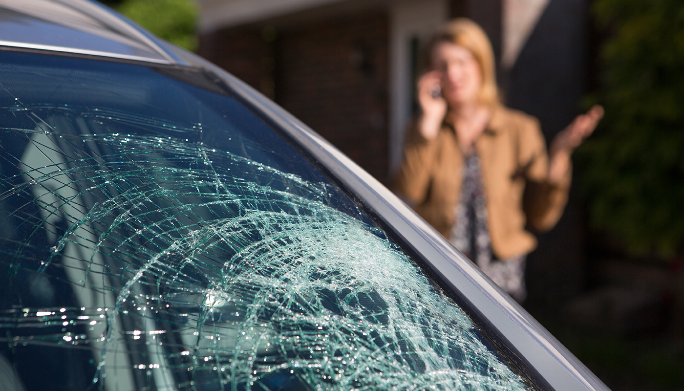 Windshield Repairs: When to Fix vs. Replace