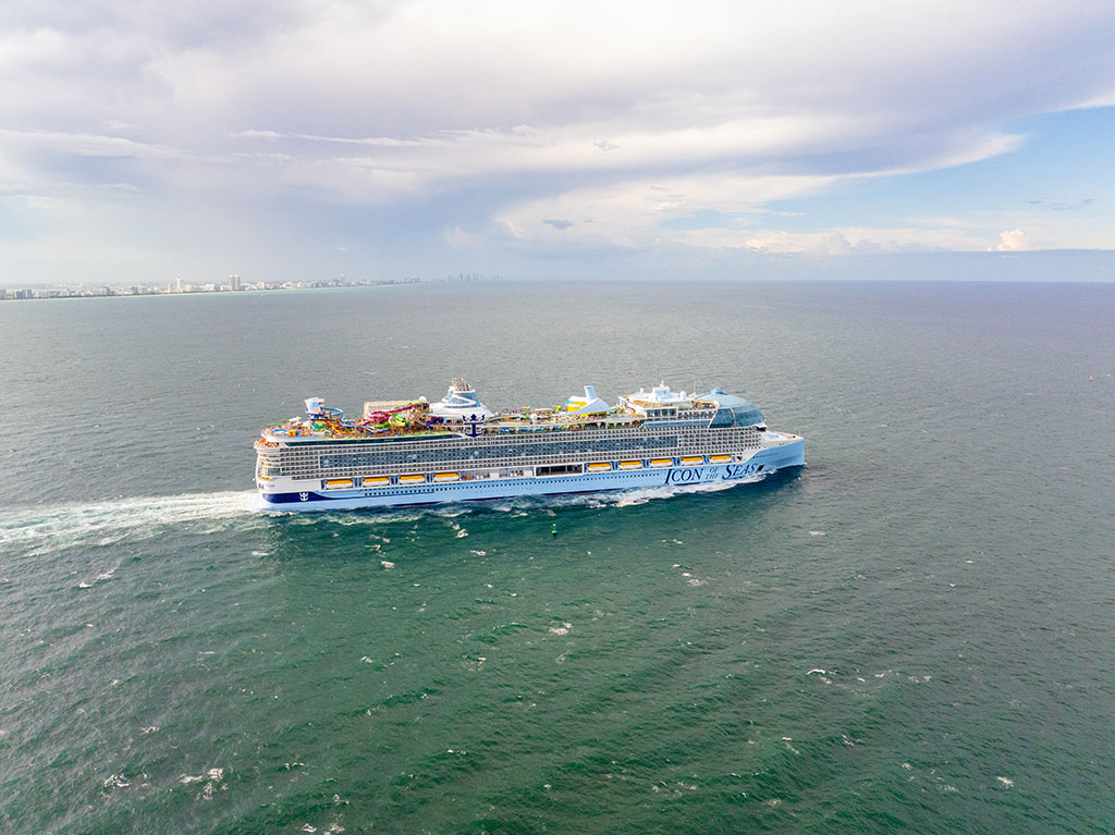 An Insider’s Guide to Navigating Royal Caribbean’s Icon of the Seas®